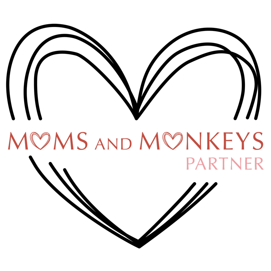 logo momsandmokeys
